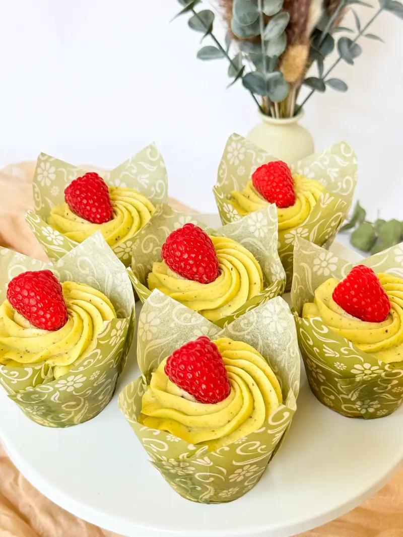 zoom view of cupcakes Active Image