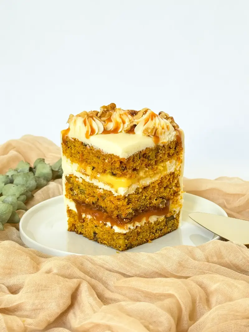 piece of carrot cake on the plate Active Image